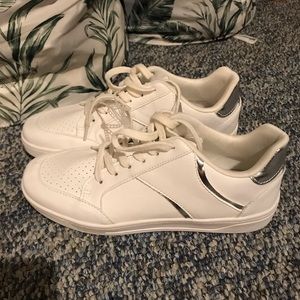 Steve Madden Brand New White Sneakers Size 8.5